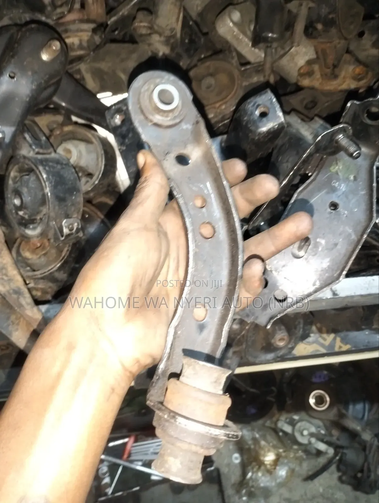 Nissan Tiida Near Crossmember,Rear Gear Mounting