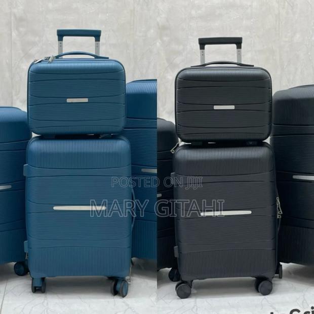 Black and Blue *4 in 1 Luxurious Unbreakable Suitcase* - thumbnail 2