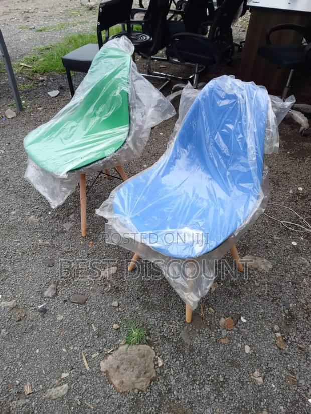 Plastic Aemes Chairs - thumbnail 2