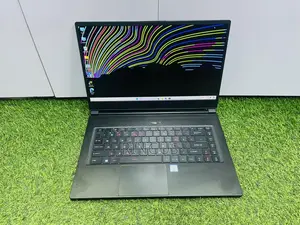 Laptop MSI 32GB Intel Core I7 SSD 1T