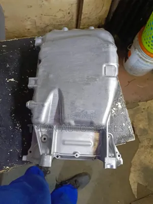 Oil Sump/Oil Pan Honda Cr-v Rm1
