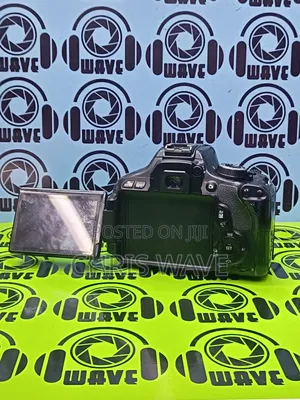 Canon 600d Flip Camera With 32gb Card