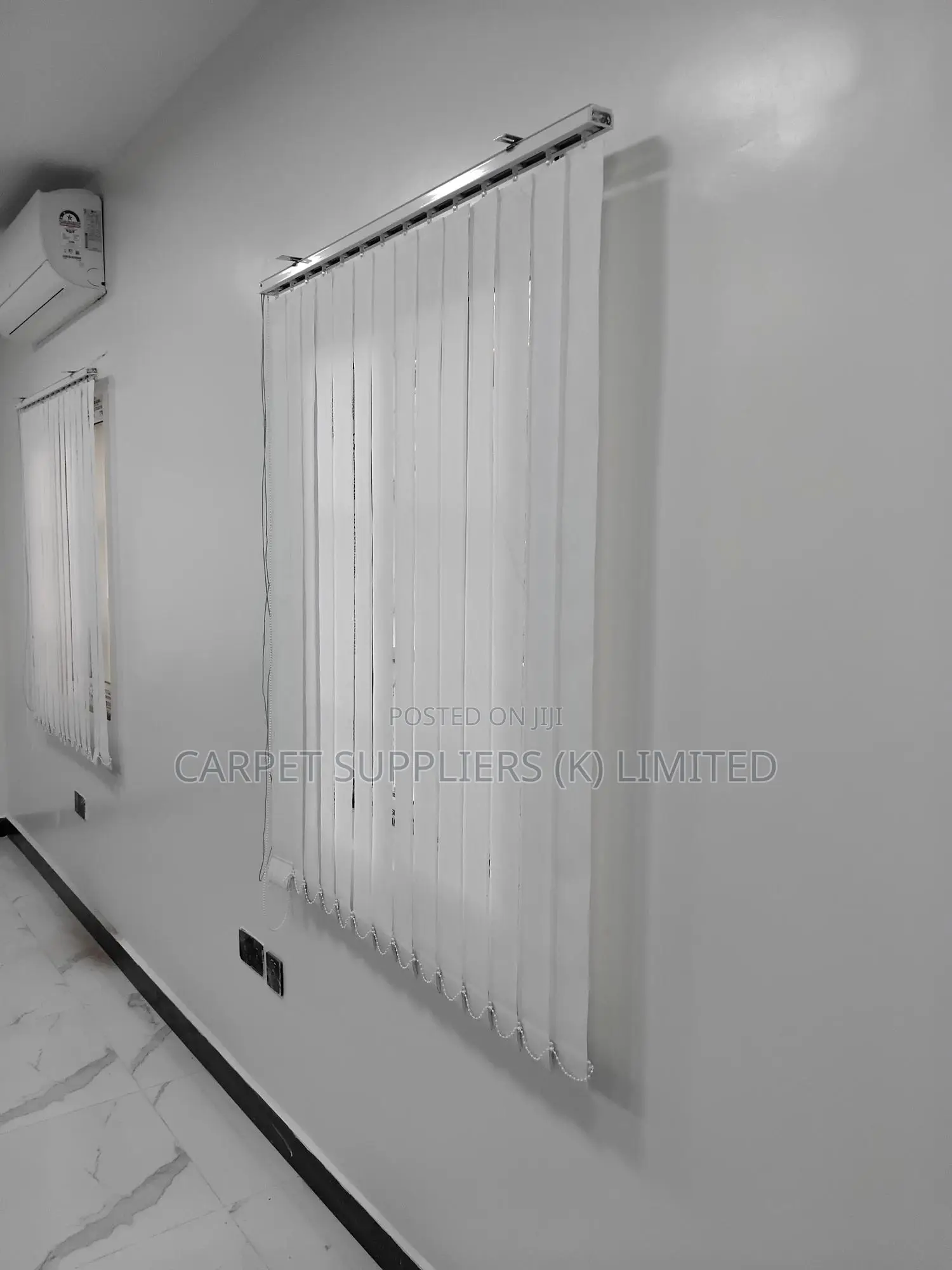 Vertical Blinds (White )