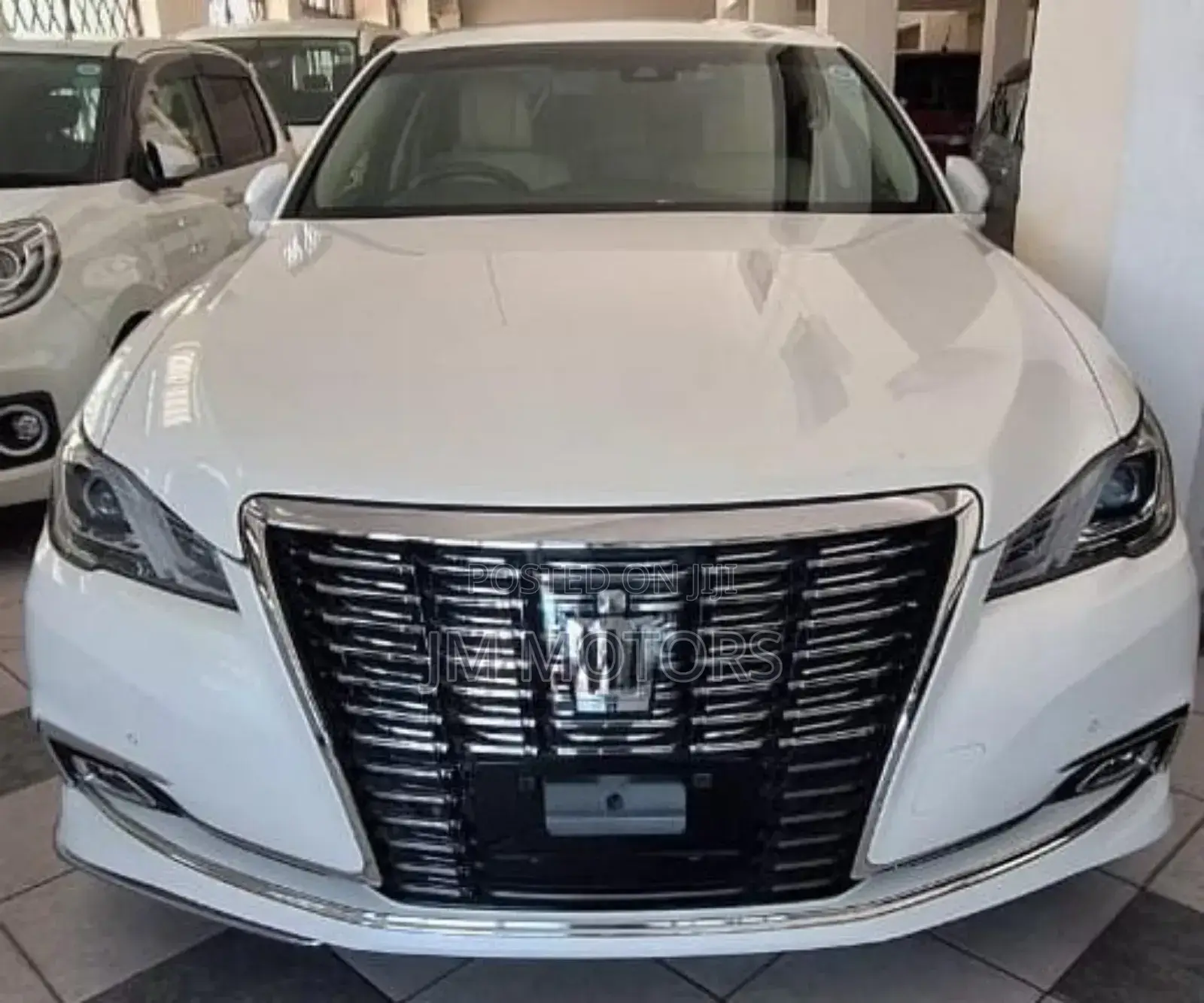 Toyota Crown 2018 Pearl