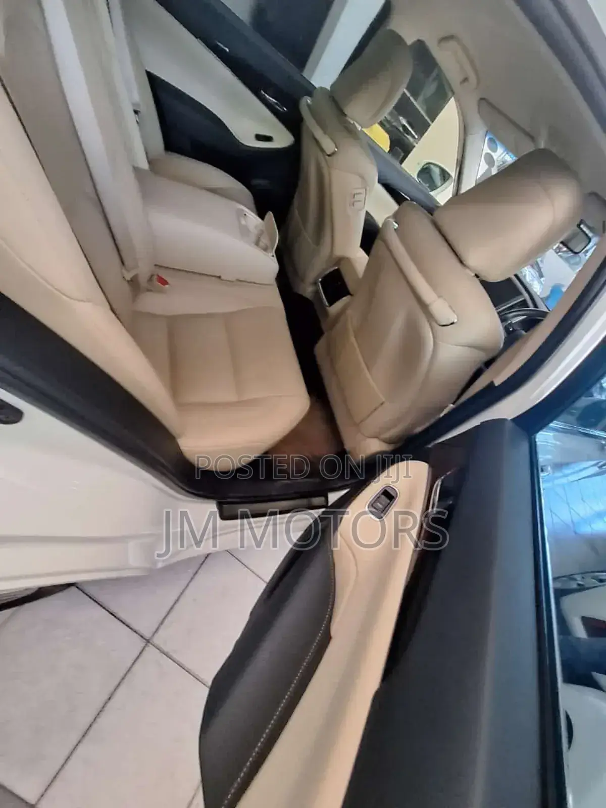 Toyota Crown 2018 Pearl