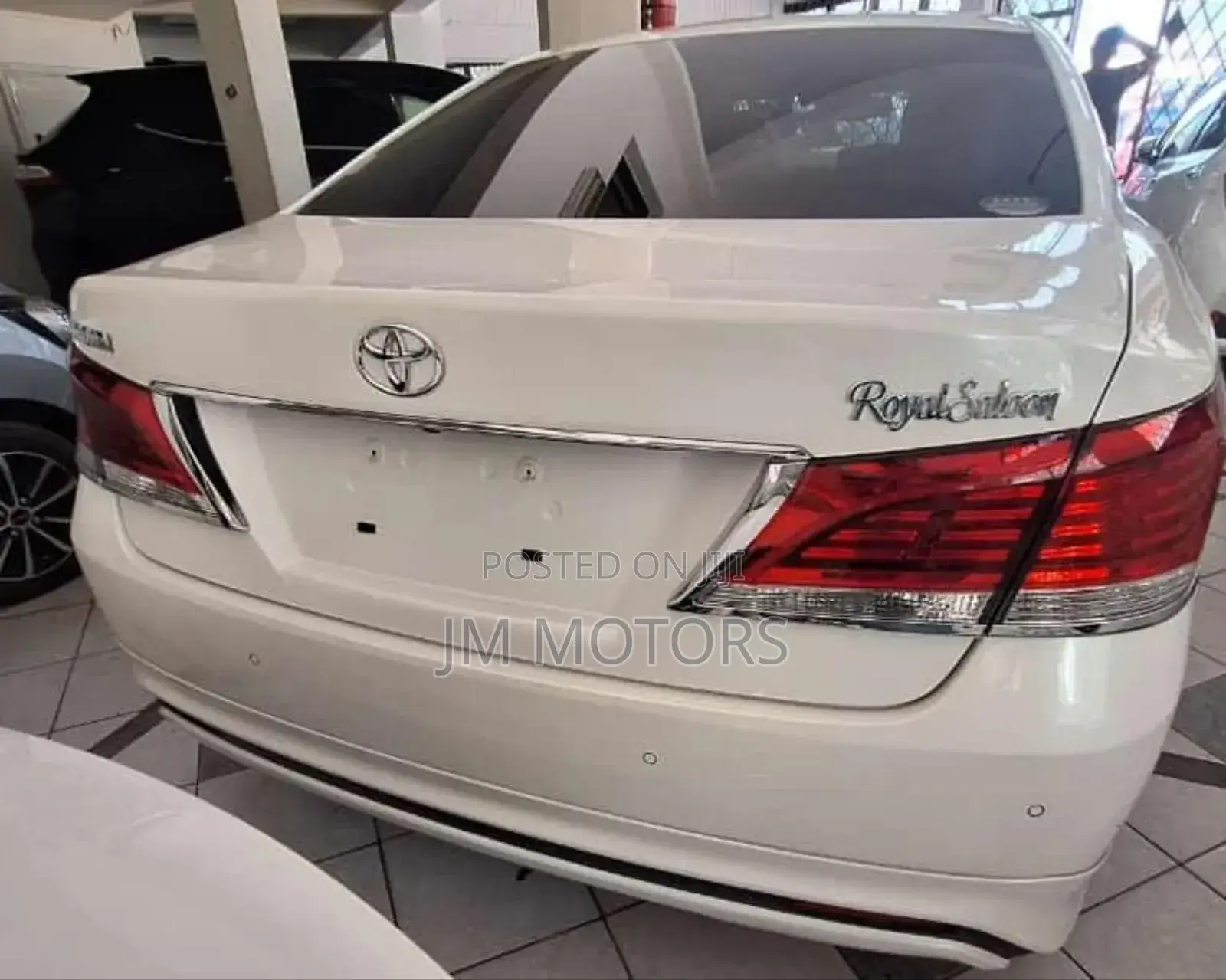 Toyota Crown 2018 Pearl