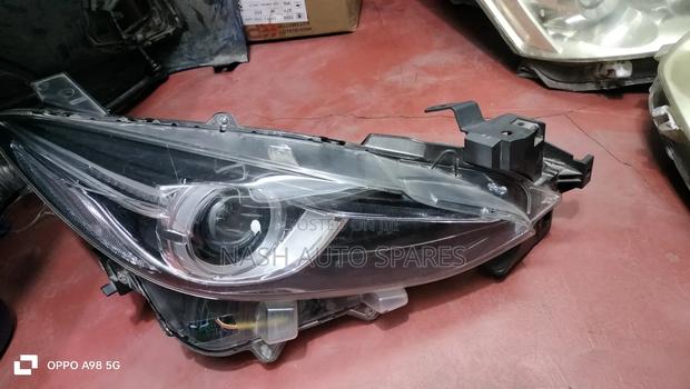 Mazda Axela 2015 Headlamps