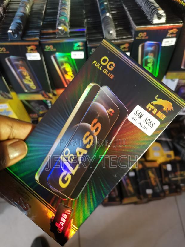 Lokyoo Privacy Screen Protector for Samsung Galaxy A05s - thumbnail 3