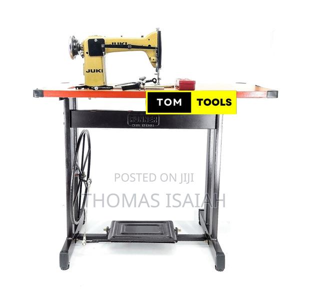 Juki Tl 82 Industrial Sewing Machine With Stand - thumbnail 3