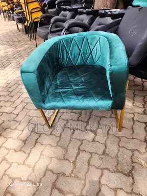 Green Velvet Manicure Styling Chair
