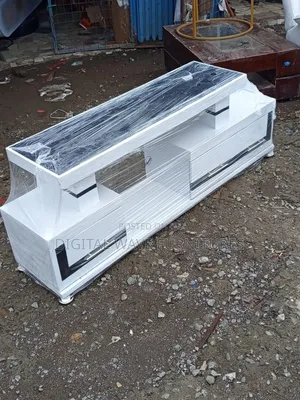 New Model Table/Tv Stand