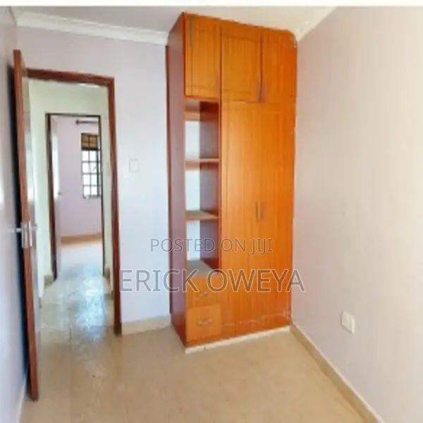 2bdrm Block of Flats in Elgon, Carwash for sale