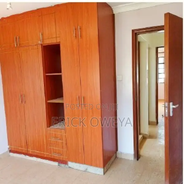 2bdrm Block of Flats in Elgon, Carwash for sale