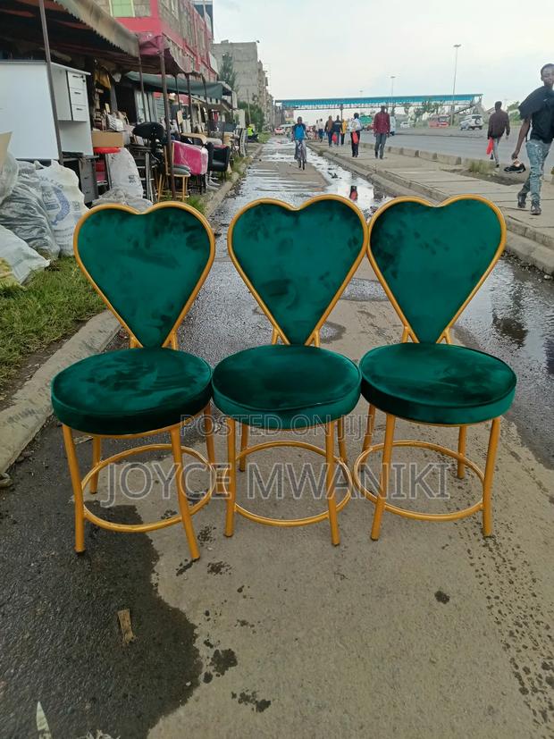 Green/ Gold Love Manicure Seats - main view