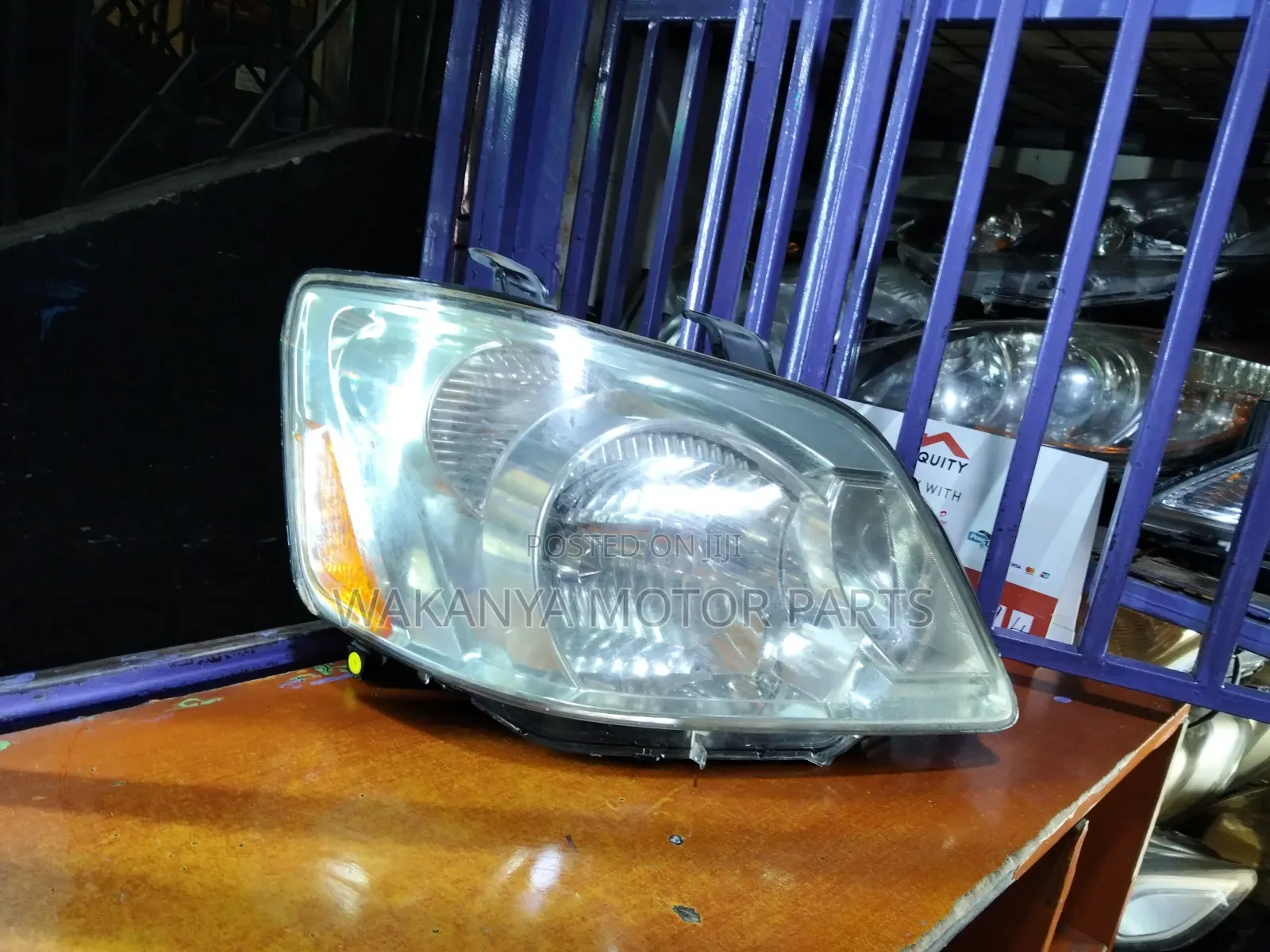 Toyota Noah 2004/2005/2006/2007 Xenon Headlamp, Ex Japan