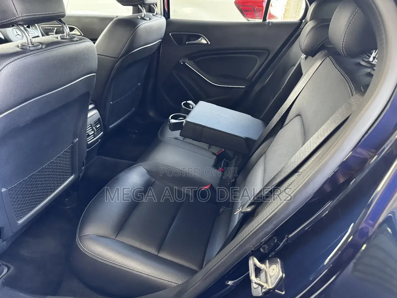 Mercedes-Benz GLA 250 2018 Blue