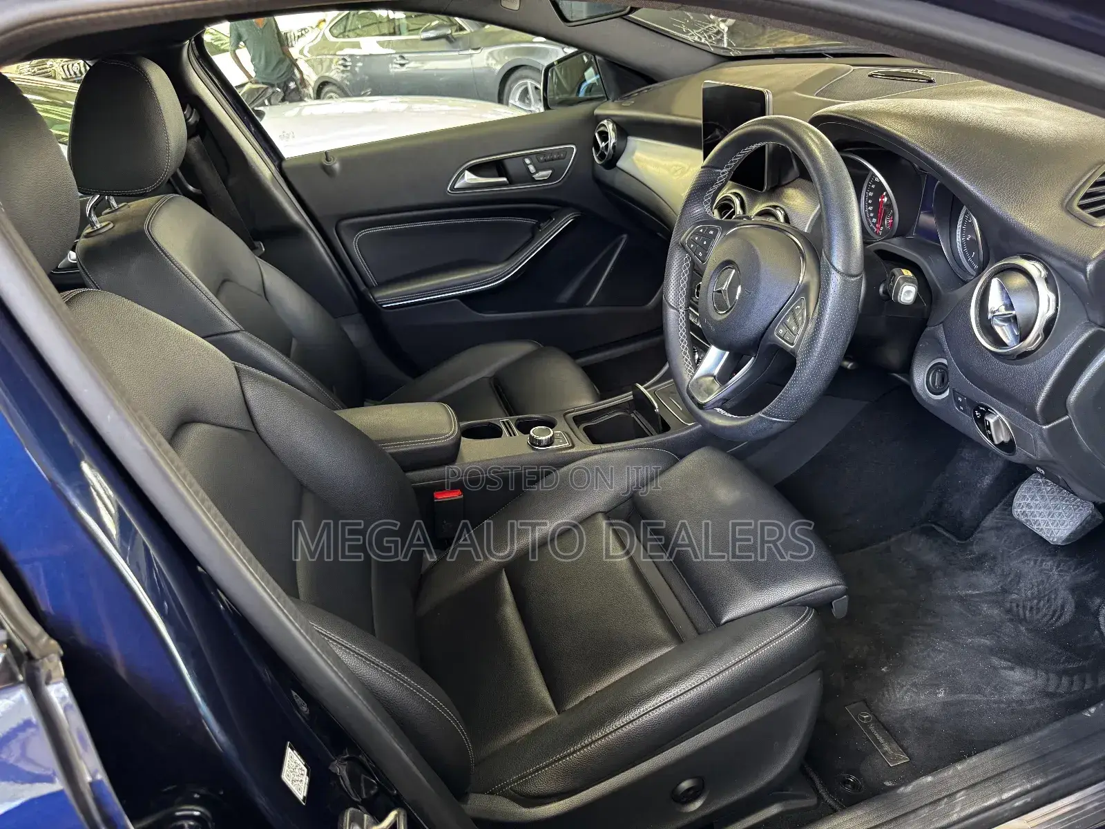 Mercedes-Benz GLA 250 2018 Blue