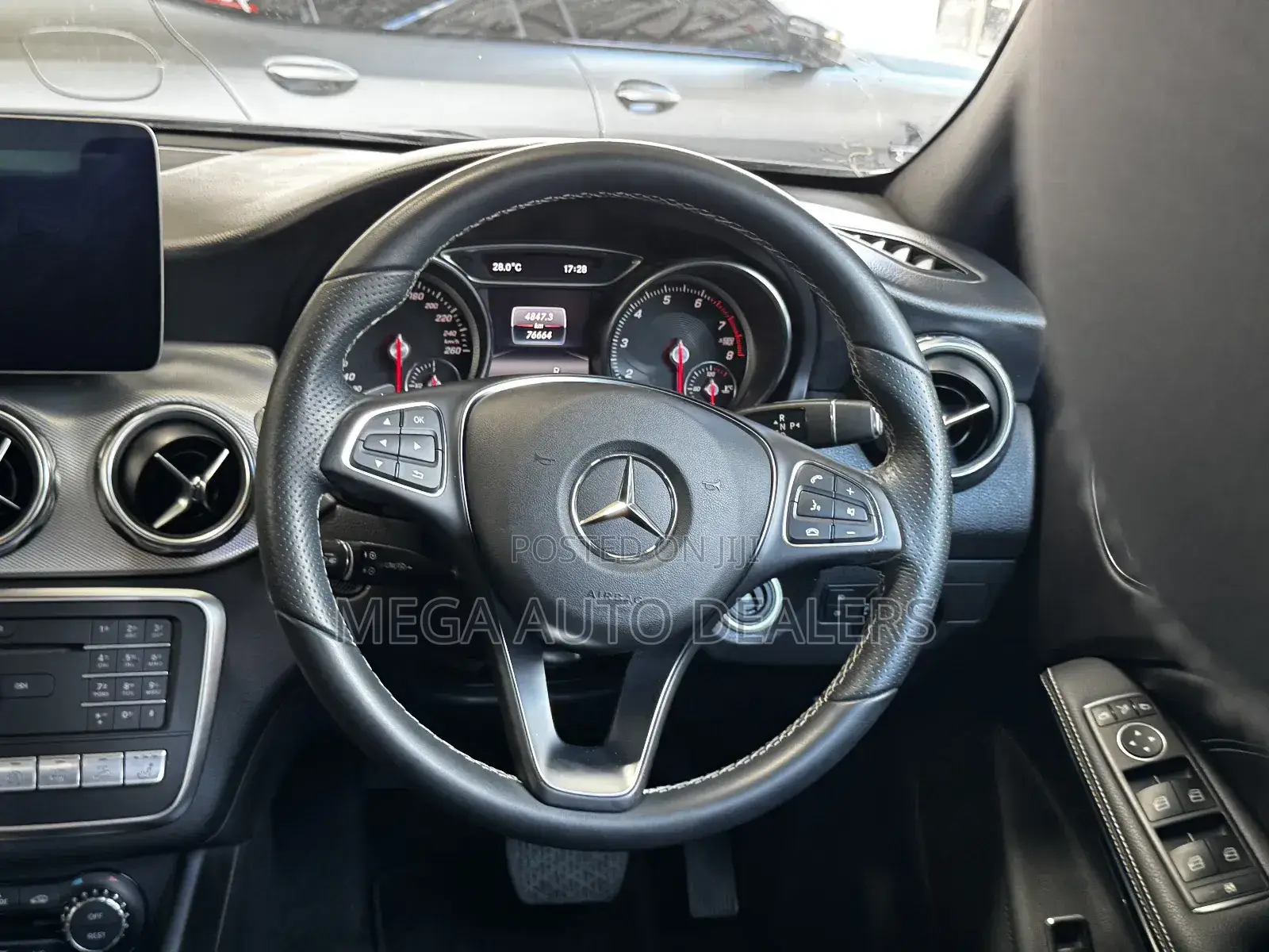 Mercedes-Benz GLA 250 2018 Blue