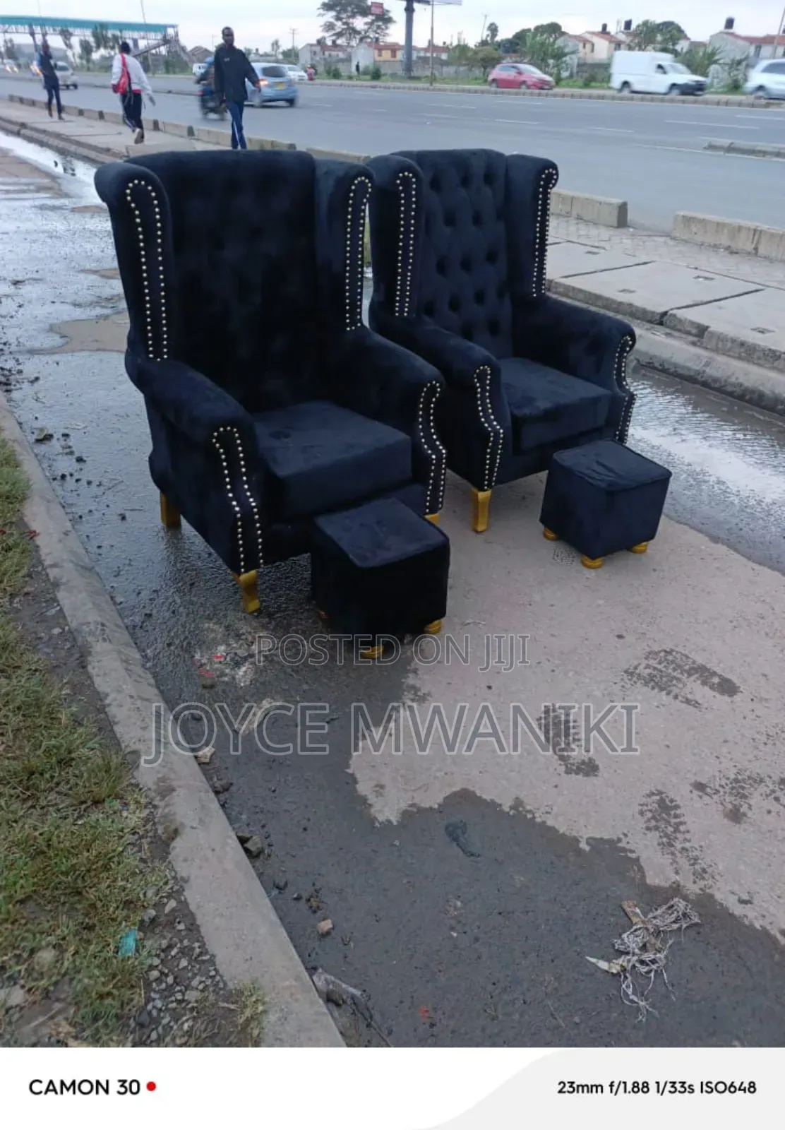 2 Pedicure Seats or Queen Chairs, Black and Gold 