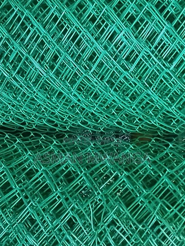 PVC Coated Mesh Wire Medium Gauge 12.5g 2.0mm