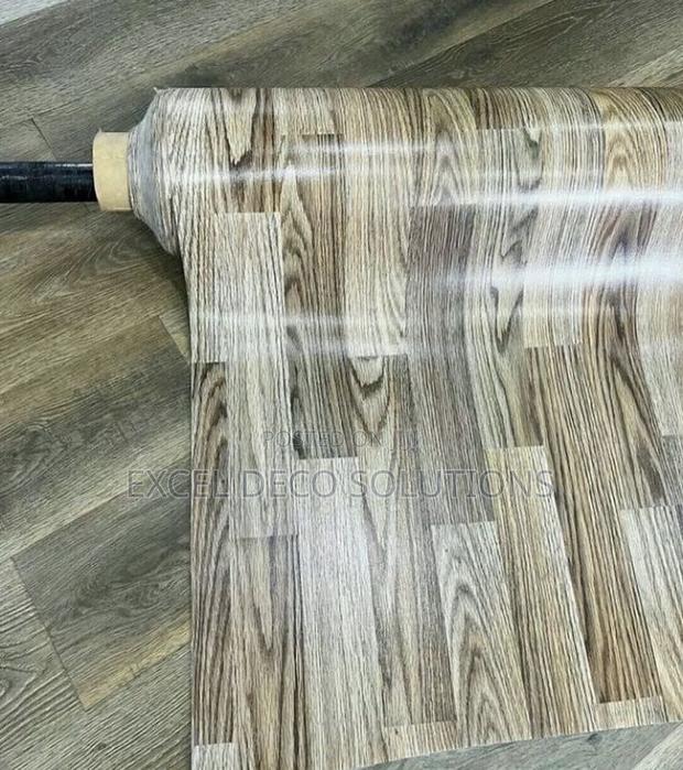 Realist Wood Patterns Vinyl Flooring - main view
