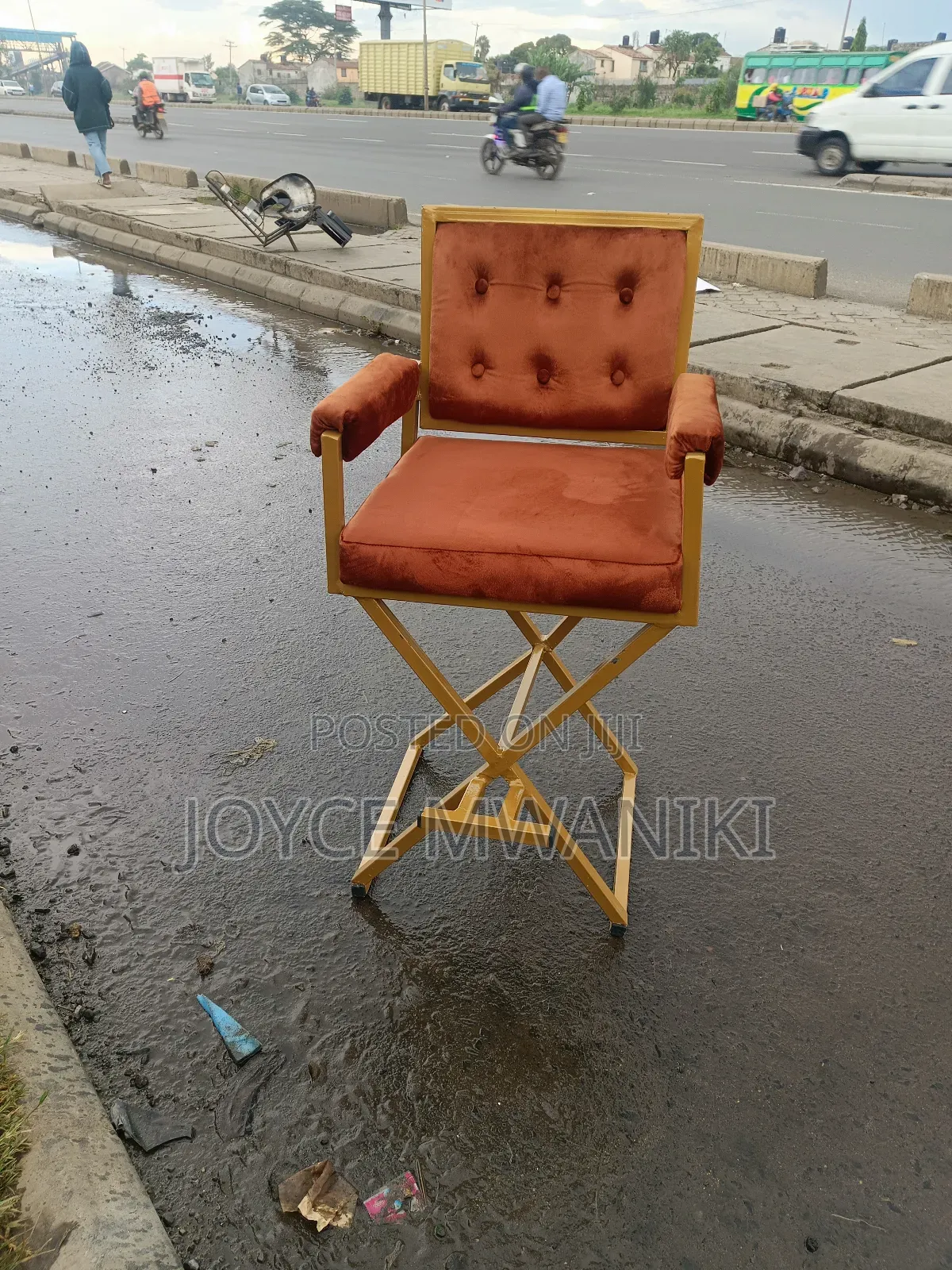 Makeup Seat, Burnt Orange 