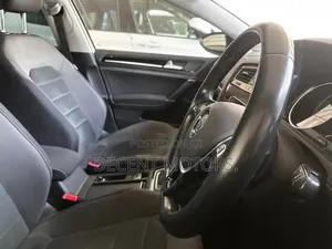 Volkswagen Golf 1.4T SE FWD 2019 White