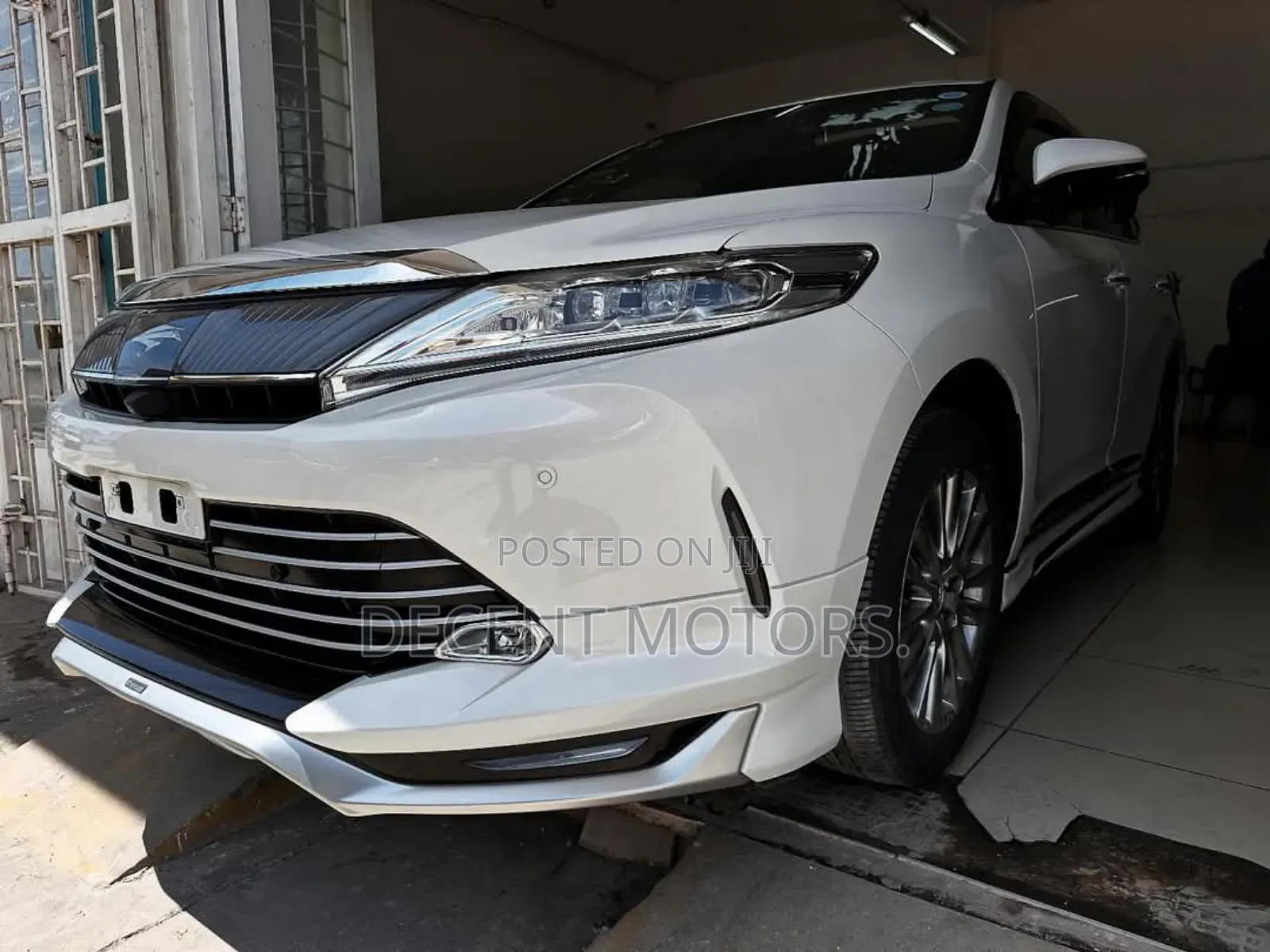 Toyota Harrier 2018 White