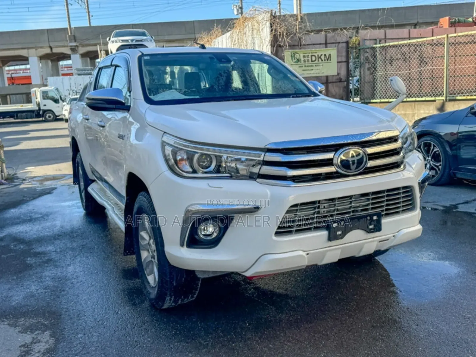 Toyota Hilux Revo Double Cab Deisel 2.4 AWD 2018 White