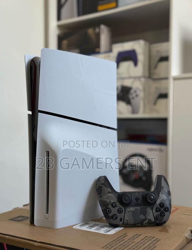 Ps5 Slim, 1tb , Fc24 Cd - thumbnail 2