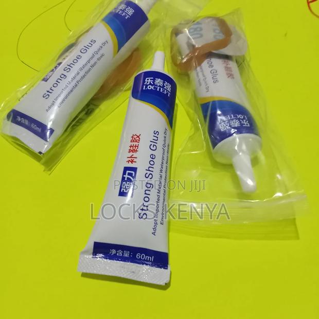 Strong Safe Shoe Glue - main view