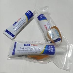Non Peeling Shoe Glue - thumbnail 2