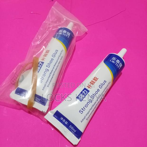 Flexible Shoe Glue