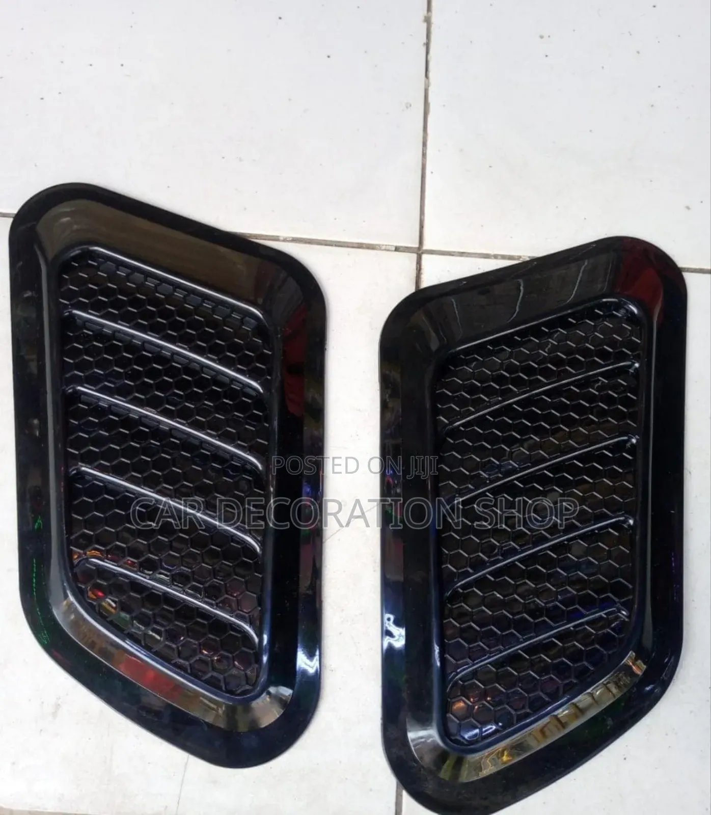 2pc Bonnet Air Vent Decoration in Black