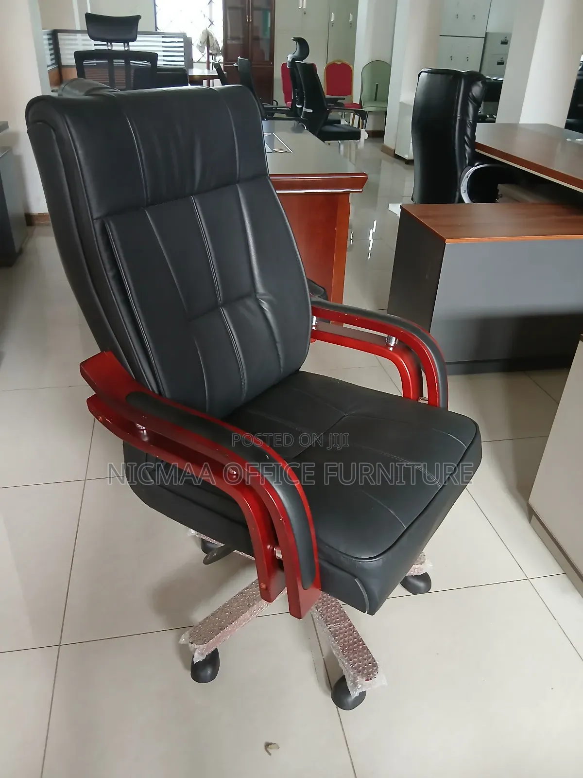 Executive Office Seat