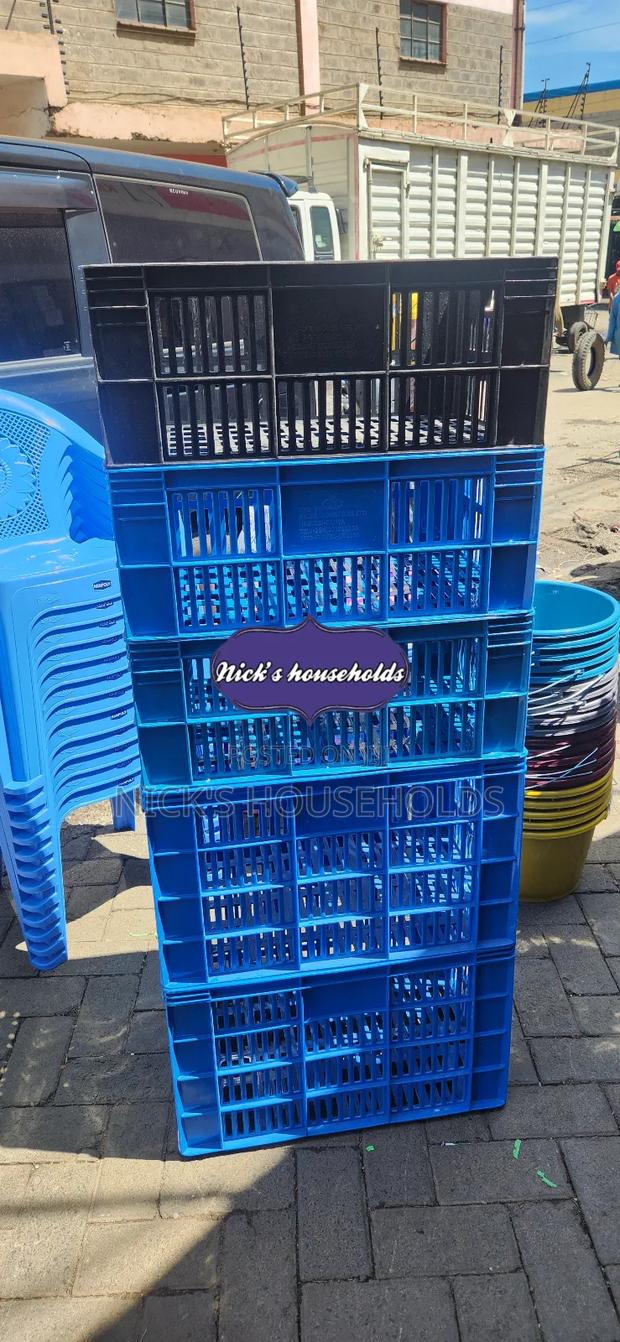 Normal Plastic Crates for Storage Duty - main view