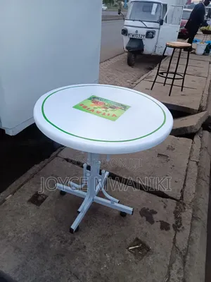 Restaurant Marble Round Table, White and Green 