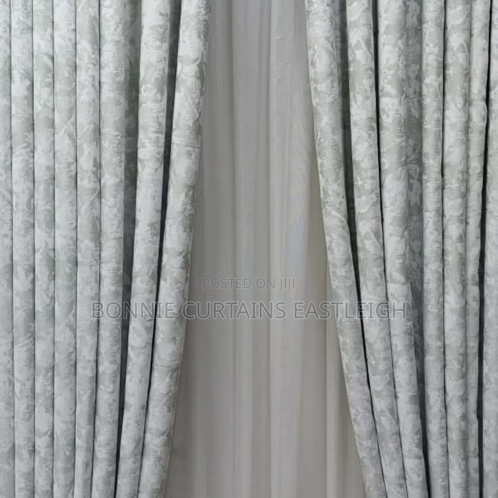 Table Room Curtains