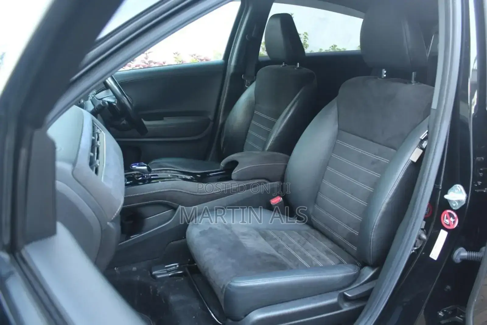 Honda Vezel 1.5 Hybrid 2WD 2018 Black