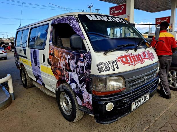 Toyota HiAce 2003 White - thumbnail 3