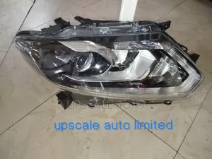 Nissan Xtrial Nt32 Headlights Xenon