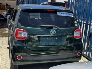 Toyota Passo 2018 Green