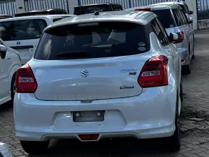 Suzuki Swift 2018 White