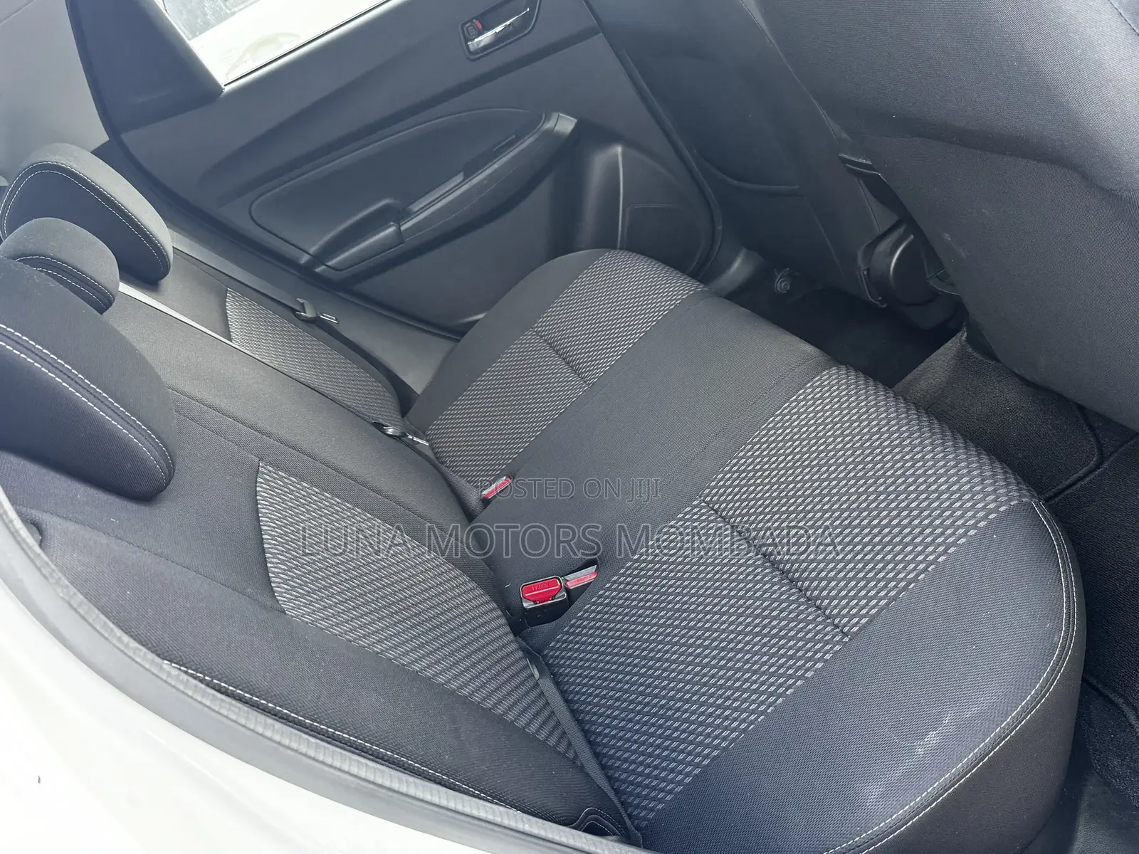 Suzuki Swift 2018 White