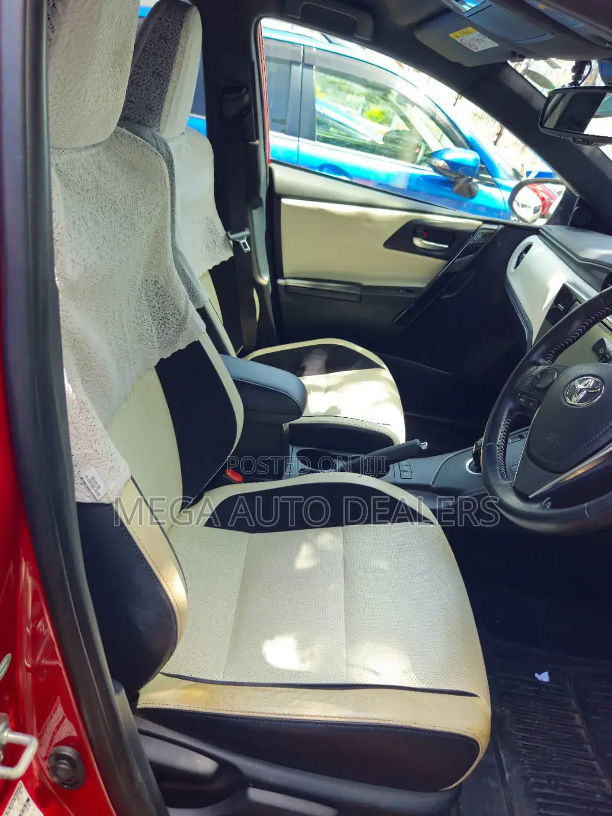 Toyota Auris 2018 Red