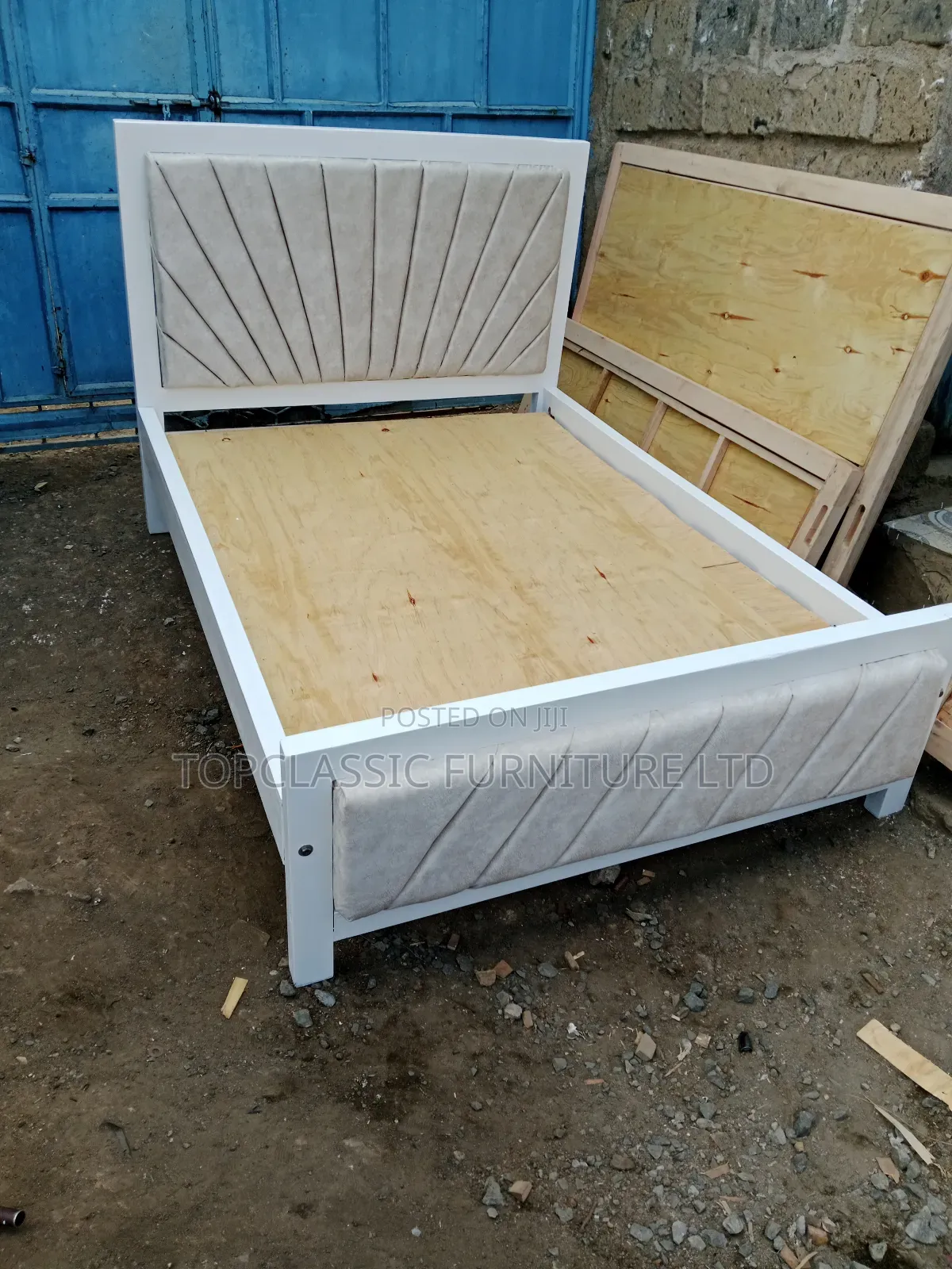 Hardwood Mocket Bed 4x6