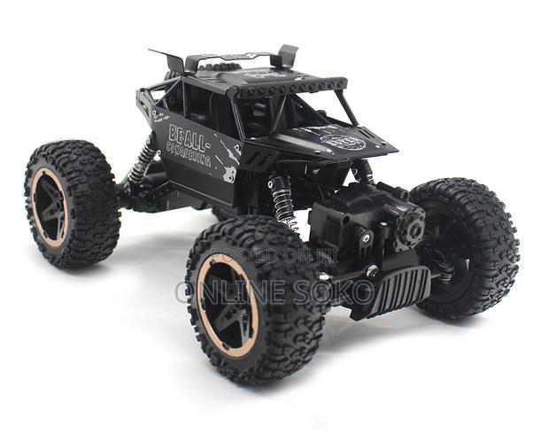 Rechargeable Rock Crawler Remote Control Car Stunt Toy - main view