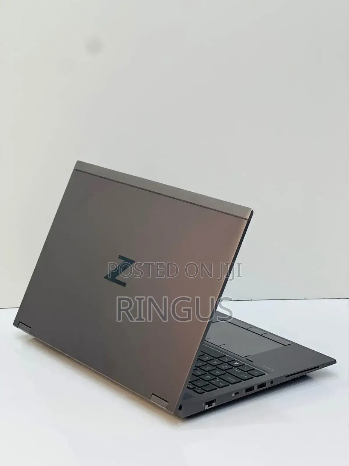 Laptop HP ZBook Firefly G8 32GB Intel Core I7 SSD 1T