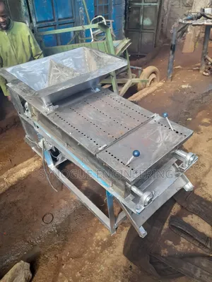 Emery Roller Peanut Peeling Machine