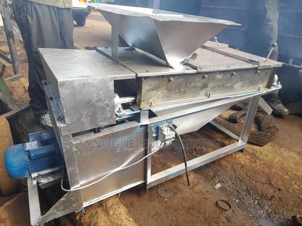 Emery Roller Peanut Peeling Machine - thumbnail 5